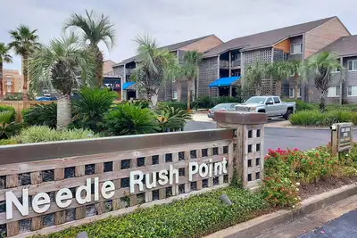 Image de Beachfront Condo -A Perfect Getaway!