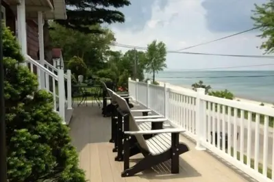 Image de *** Waterfront Beach House - *** Bonnes dates en septembre encore disponibles