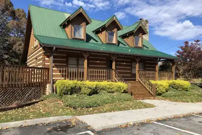 Image de Wears Valley Lodge} Pas de routes escarpées-Accès facile-WiFi-Spa-Salle de jeux-Spa