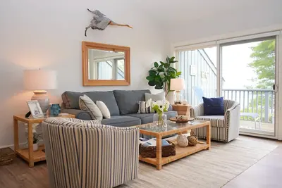 Image de Ravissante Homestead Condo sur la plage - Epic Sunsets Over Sleeping Bear Bay