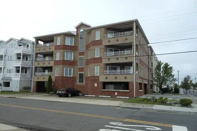 Image de Large Luxury Oceanview 3 Br. 2 Ba. 1 bloc