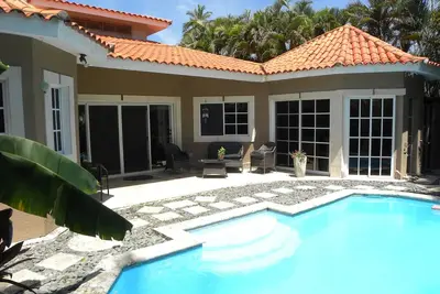 Image de Fabuleux Cabarete Location de vacances \/ Maison \/ villa avec piscine sur la baie de Cabarete!