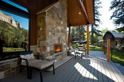 Image de Domaine de montagne rustique de luxe idéal pour les rassemblements familiaux