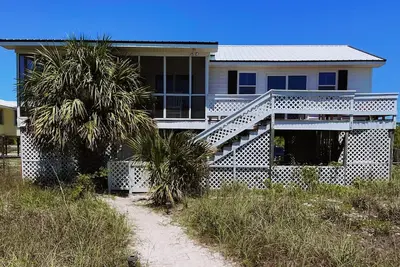 Image de * Intacte par l'ouragan * Charmant Alligator Point \"Old Florida\" Beach Cottage