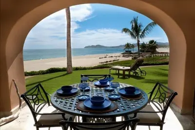 Image de Le forfait Vip Amazing Ocean Front Location comprend les frais de service sans frais!