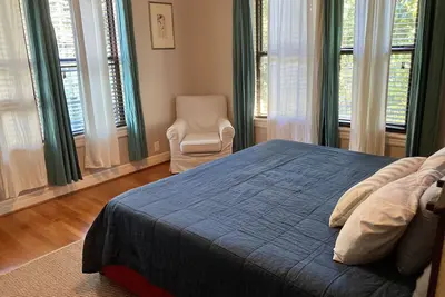Image de Spacieux et charmant appartement 3 chambres Ă Montrose