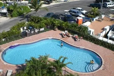 Image de Key Largo Direct Ocean View Condominium avec Private Marina