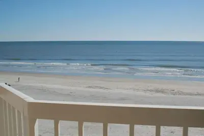 Image de Oceanfront Condo - Vues fantastiques, de beaux meubles **