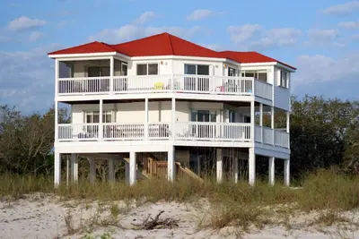 Image de Beachfront! Million $$ vue depuis Chaque chambre! Pas de dégâts d'ouragan! !