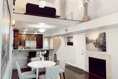 Image de Superbe condo avec style et confort * condo entier *