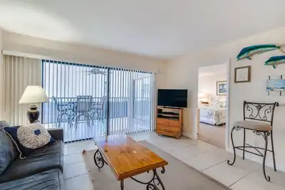 Image de 2 Br 2 Bath Sandy Shores Condos juste en face du village de JohnsPass