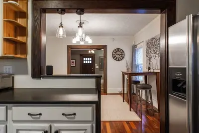 Image de Oakhurst Decatur Bungalow - Près de tout à Atlanta