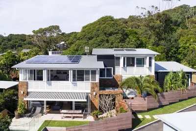 Image de Ayindi Byron Bay (maison de plage) - Meilleures vues et en face de la plage