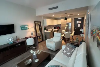 Image de Élégant Oceanview Nouvel appartement à Hollywood Beach