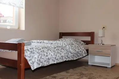 Image de Appartement confortable de 2 chambres dans le centre-ville