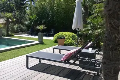 Image de Maison en Provence. Orangerie, grand confort. Villeneuve les Avignon.