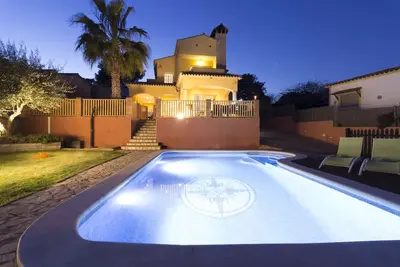 Image de Villa avec piscine privée
