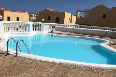 Image de Grand studio avec vue panoramique sur la mer