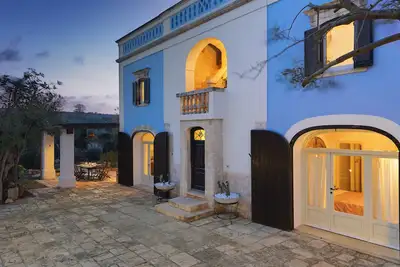 Image de Blue House, prestigieuse villa avec piscine privée et Spa à Terra Sessana Resort