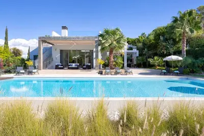 Charming 5 Bedroom Villa with Pool in Vale do Lobo  - J151 - Vale do Lobo, Algarve