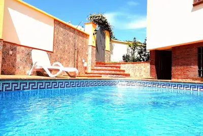 Image de Casa Marit: Piscine privée, 5 chambres, 4 salles de bain, climatisation, Wifi.