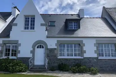 Image de Maison 4ch de caractère (rénovée en 2019) face à la mer, accès plage 5m