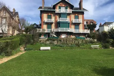 Image de Rez de jardin 4 personnes 200m de la plage et des commerces