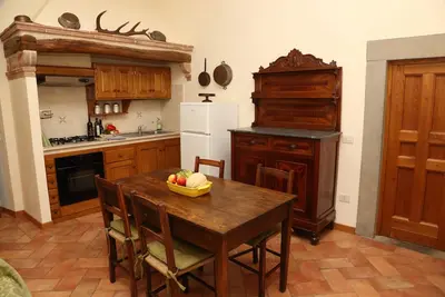 Appartement de deux pièces avec piscine, wifi et magnifique panorama sur les collines toscanes