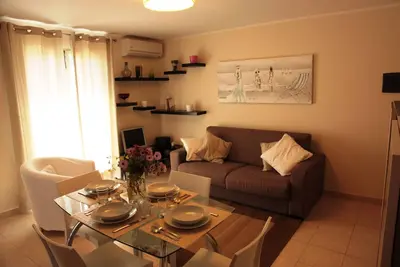 Appartement moderne, fonctionnel et accueillant de trois pièces dans le centre d