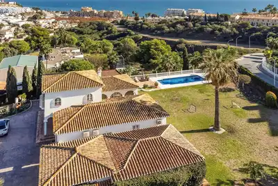 Image de Superbe maison à Las Lagunas de Mijas