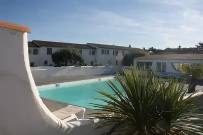 Image de Ile de Ré - Villa *** - 50m Plage- Piscine Chauffee