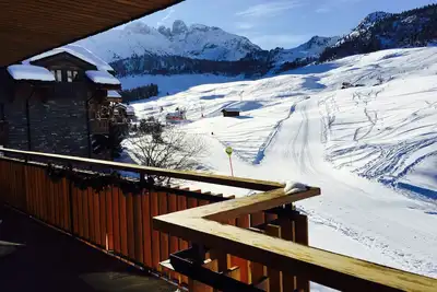 Image de Courchevel 1650 Belvédère bel appart 4 ch ds Chalet skis aux pieds balcon sud