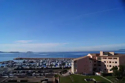 Image de Duplex 2 ch, 48 m², Climatisé, Vue Mer Panoramique à Six Fours, à Coté Sanary