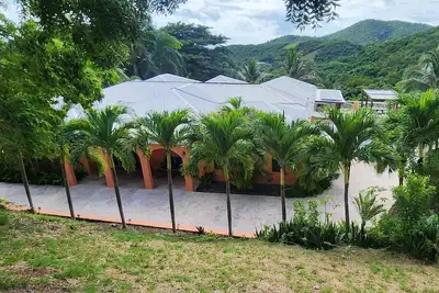 Beautiful Tropical Island Villa for big families and groups