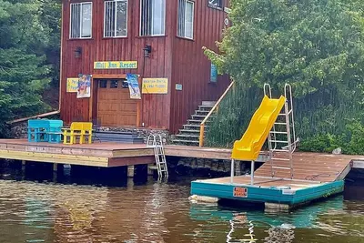 Image de Cabine Prive On Chippewa Flowage (Moores Bay). Atmosphere Tropical, 100ft Dock