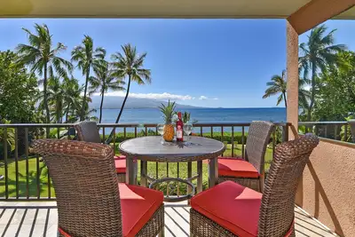 Image de Superbe vue directe sur l'océan! Beachy et Breezy - Maalaea Banyans 203