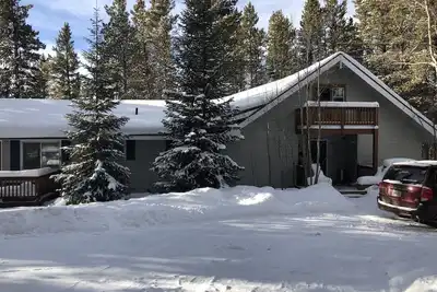 Image de Big / Cozy Mtn Home- Parfait pour les grandes familles