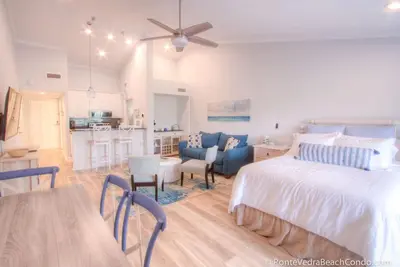 Image de Rénové 2019! - Condo de plage à Sawgrass Country Club à quelques pas du sable