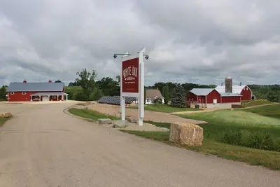 Image de Juste ouvert! Eco-Friendly \/ Sustainable WhiteOakSavanna Events Farm and Santuary