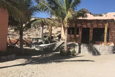 Image de Studio face à la mer avec lit King size et cuisine complète -