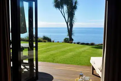 Image de Beachfront Villa - Adrift Ă Golden Bay