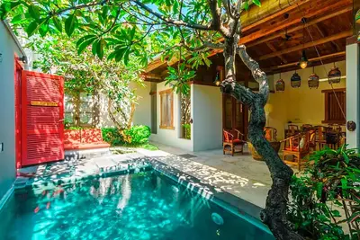 Bali Ginger Villa Antique Unique Seminyak Beach très douce.