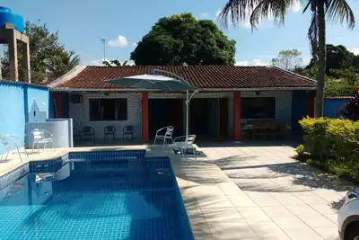 Image de Maison à Boracéia Ii avec piscine 3 chambres avec 2 suites, table de billard, 4 salles de bain