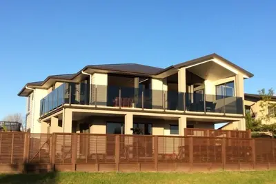 Plaisir en famille à Papamoa - assez grand pour 2 familles