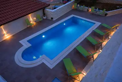 Image de Villa Kogo Appartement 3 avec piscine, centre-ville de Hvar