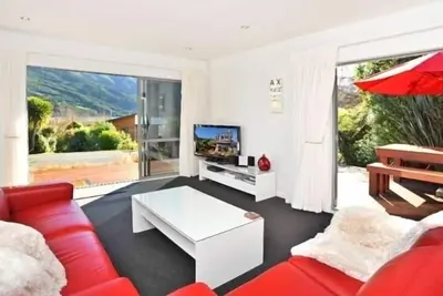Image de Maison De Vacances De Luxe Sur La Reine Charlotte Drive