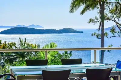 Image de Appartement de style penthouse Blue Water Views 10