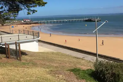 Image de Waterfront @ Vagues de front de mer,