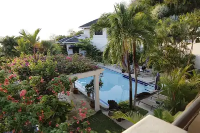 Image de Villas Casa Loma - (Suite 103): Villa tropicale avec piscines et des vues spectaculaires!