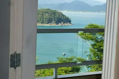 Image de Maison Sur La Plage Pulse, Condominium Avec SÉCURITÉ + 6 + piscine des suites privées